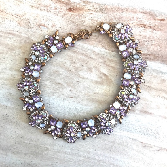 Jewelry - Purple crystal stone statement necklace.